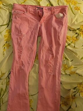 Levi's pink low jeans
